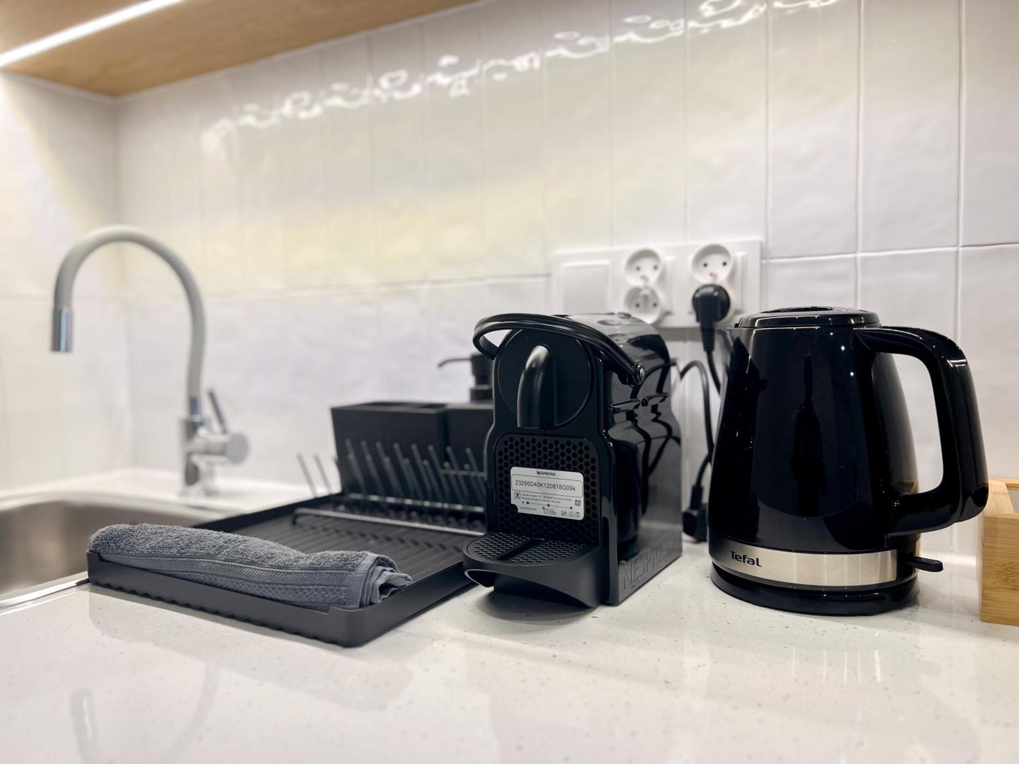 Modern Suites Koszyka 45 Opole Bagian luar foto