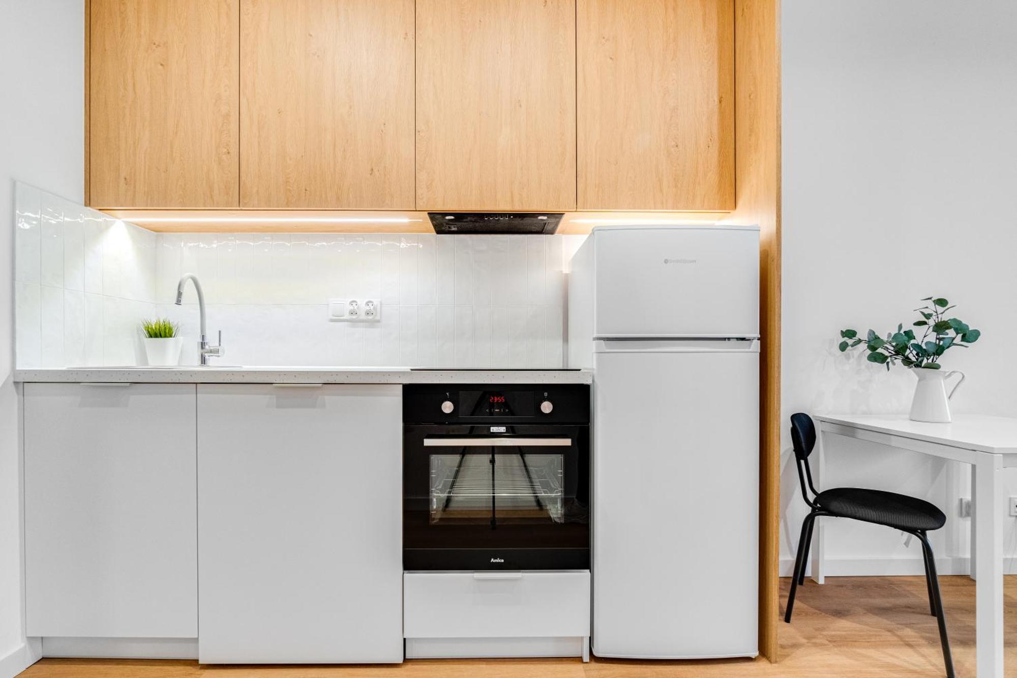 Modern Suites Koszyka 45 Opole Bagian luar foto